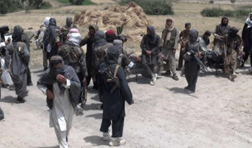 Thậm chí còn có khoảng 100 binh lính Taliban thuộc dân tộc Tajik ở tỉnh Badaskhshan cũng đã gia nhập phe kháng chiến.