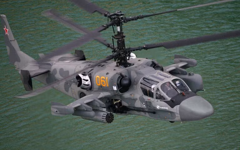 Kích thước tổng thể của loại trực thăng vũ trang này cũng được rút gọn xuống, giúp nó hoạt động được trong những khu vực có không gian chật hẹp, đặc biệt là khi hạ cánh trên sàn tàu hộ vệ.