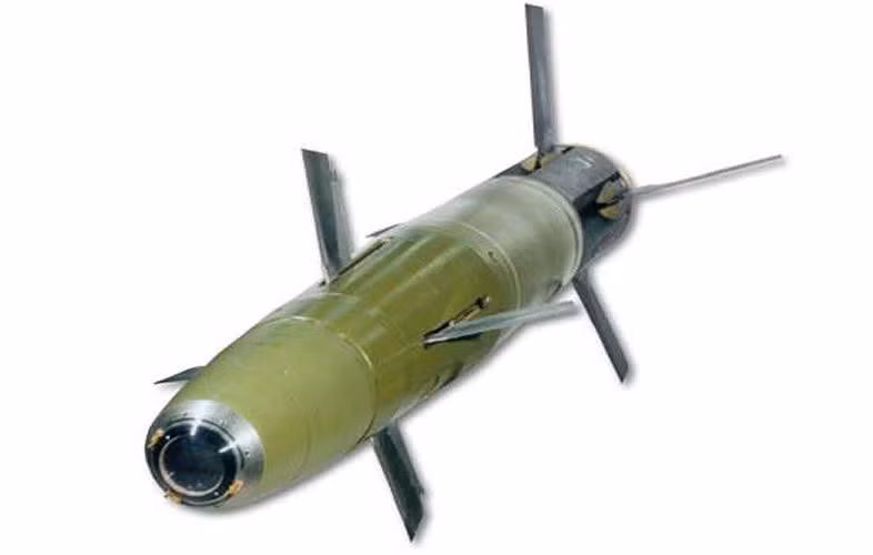 Tuy vậy những phiên bản đầu tiên chưa thực sự hoàn thiện, mãi cho tới phiên bản 2K25 Krasnopol-M.