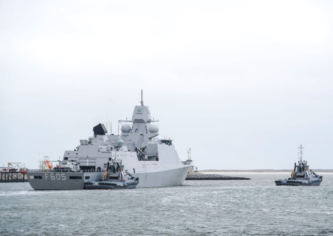 Hiện tại, Hà Lan đang sở hữu 4 khinh hạm loại này, tất cả đều đã được nước này cho nhập biên lần lượt từ năm 2002 tới nay.