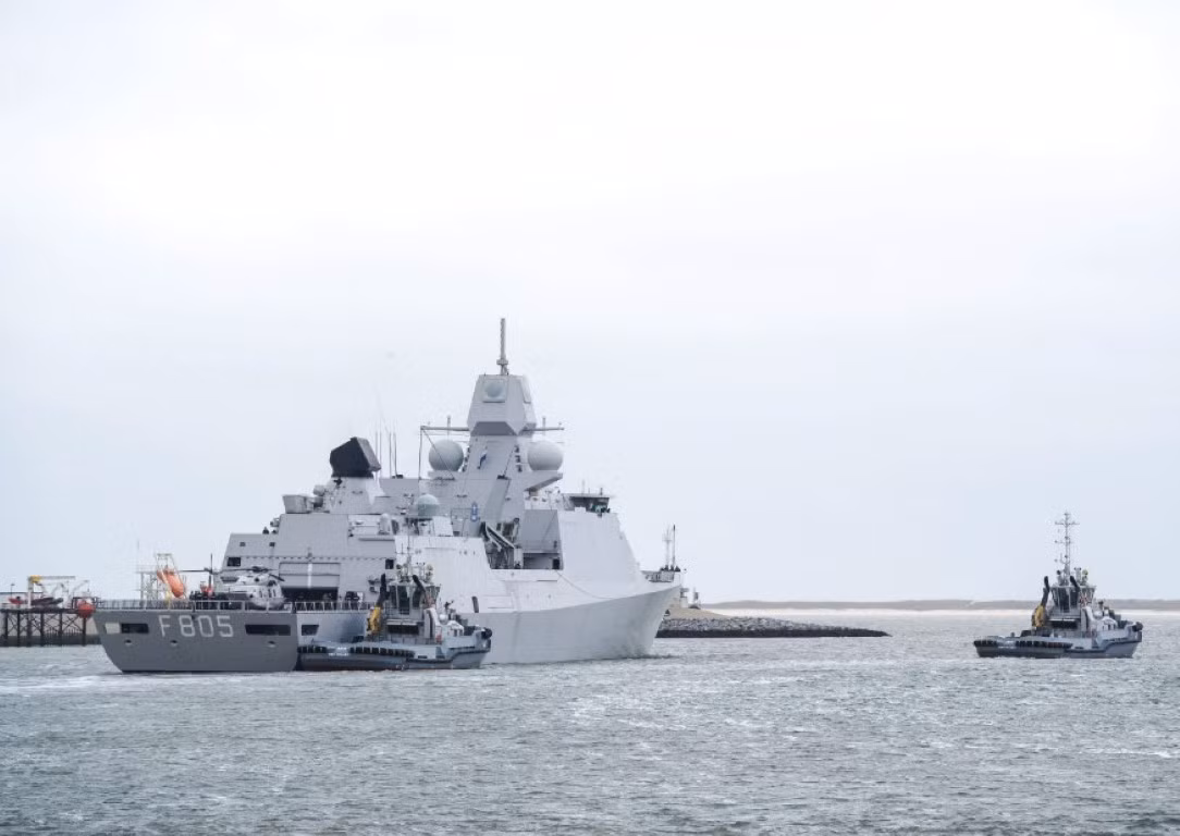 Hiện tại, Hà Lan đang sở hữu 4 khinh hạm loại này, tất cả đều đã được nước này cho nhập biên lần lượt từ năm 2002 tới nay.