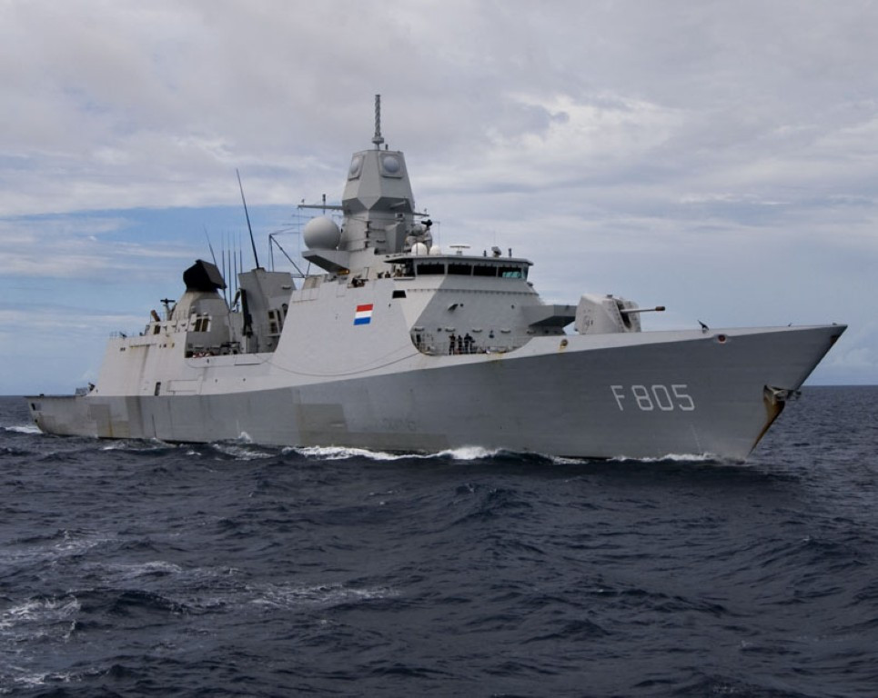 HNLMS Evertsen là khinh hạm được đóng theo lớp De Zeven Provincien - lớp khinh hạm hiện đại nhất của Hải quân Hà Lan tính tới thời điểm hiện tại.