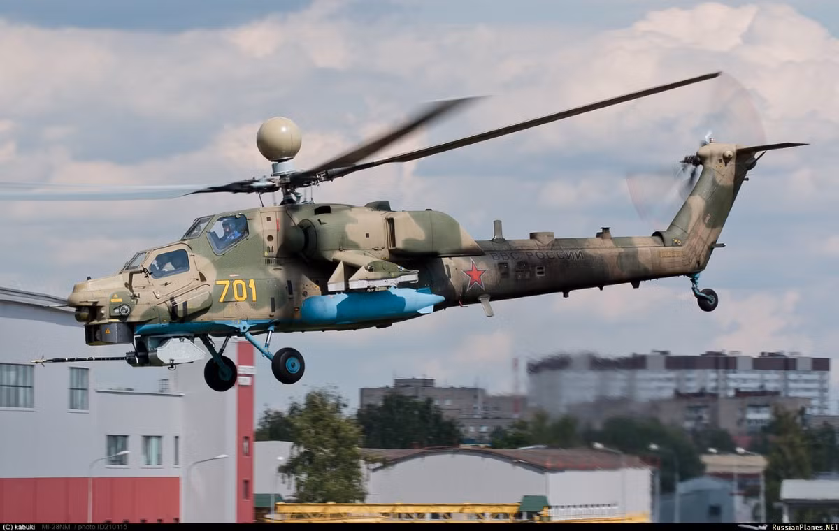 Trực thăng vũ trang Mi-28 đã được Liên Xô cho ra đời từ năm 1982. Đây hiện đang được coi là một trong những loại trực thăng vũ trang hiện đại bậc nhất trên thế giới kể từ khi ra đời tới nay.