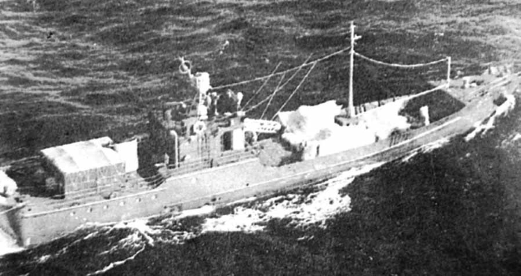 Khác với đường Hồ Chí Minh qua dãy Trường Sơn, đường Hồ Chí Minh trên biển có thể coi là "năng suất cao" khi chở được cùng lúc nhiều chục tấn hàng hóa vào tận sát Sài Gòn.