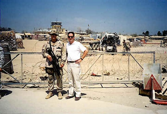 Các nhà phân tích của Trung Quốc nhắc nhở: Gần đây, các phái viên cấp cao của Bộ Ngoại giao Mỹ đã có chuyến thăm tới Uzbekistan và cố gắng thuyết phục nhà chức trách nước này cho phép đặt cơ sở quân sự của Mỹ trên lãnh thổ của họ.