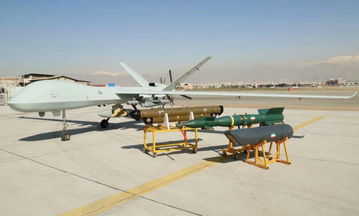 Tuy vậy chiếc UAV của Iran lại có kích thước nhỏ hơn, tương đồng với dòng MQ-1 Preadator từng được Washington sử dụng rộng rãi.