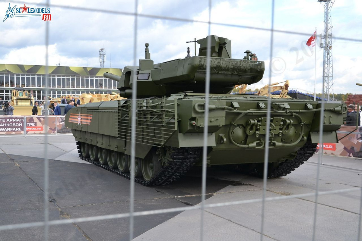 Người Nga cũng hài hước cho rằng, việc Ukraine cố nâng cấp xe tăng T-80 trong quá khứ cũng chỉ để chứng tỏ rằng Kiev thực chất không biết tự thiết kế xe tăng đời mới mà thôi. Nguồn ảnh: QQ.