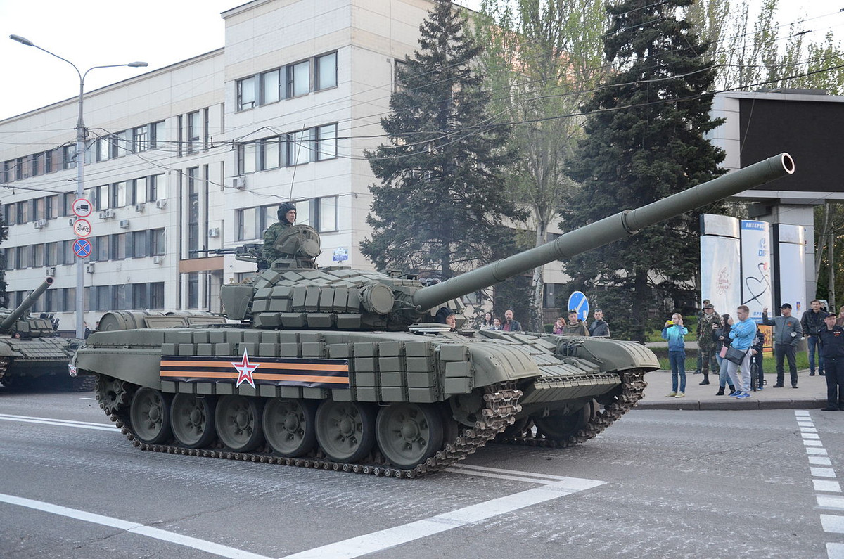 Trong khi đó với các loại xe tăng đời cũ, một khi thùng đạn bên trong xe bị phát nổ, kíp lái gần như sẽ không có một chút cơ hội sống sót nào. Nguồn ảnh: QQ.