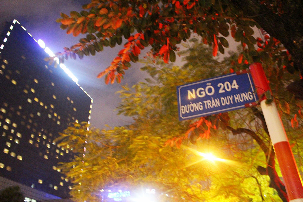 Giai đoạn 1: Thực hiện thí điểm thu phí theo điểm (theo vị trí) nhằm giảm lưu lượng xe ô tô từ xa, từ đó giảm tình trạng ùn ứ giao thông trên một số trục chính. Các vị trí thu phí theo điểm bố trí gồm: Đường Trần Duy Hưng...