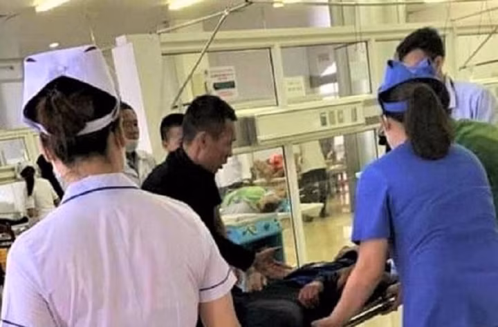  Nam thanh niên rơi từ tầng 7 bệnh viện thiệt mạng: Ngày 24/10, Bệnh viện Đa khoa Vùng Tây Nguyên (Đắk Lắk) cho biết đã báo cáo sự việc nam thanh niên rơi từ tầng 7 xuống tử vong cho cơ quan công an. Nạn nhân được xác định là nam, 32 tuổi, nhà ở xã Ea Kênh (huyện Krông Pắc, tỉnh Đắk Lắk). Sáng cùng ngày, nam thanh niên trên khi đến bệnh viện chăm bố tại tầng 7 của bệnh viện thì có biểu hiện bị động kinh. Sau khi hồi tỉnh, nam thanh niên được chị ruột xin cho xuất viện. Nhưng chỉ một lúc sau đã xảy ra tai nạn thương tâm.