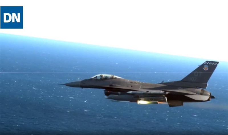 Cuộc thử nghiệm đã thành công tốt đẹp khi quả rocket đã đánh trúng và phá hủy chiếc UAV chỉ với một phát bắn duy nhất. Nói về việc dùng rocket đối đất cho nhiệm vụ đánh chặn, Trung úy Savanah Bray thuộc Không quân Mỹ cho biết, đây là thử nghiệm nhằm tìm kiếm giải pháp đánh chặn tầm gần có dộ chính xác cao nhưng với mức chi phí thấp nhất có thể.