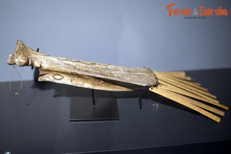 Porhalaan là tên gọi của một loại lịch bói cổ độc đáo của tộc người Batak ở đảo Sumatra, Indonesia. Một bộ lịch porhalaan như vậy đang được trưng bày tại Bảo tàng dân tộc học Việt Nam.