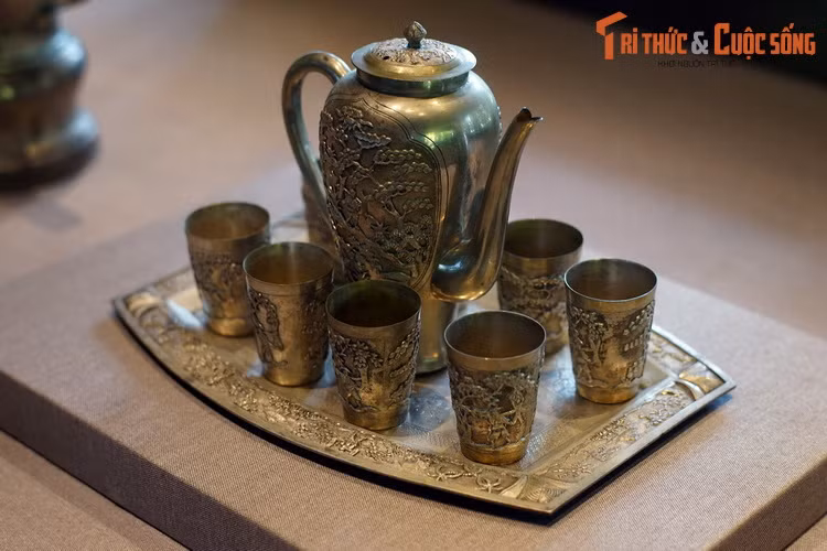 Phần lớn các hiện vật trong Bảo tàng đã được hội Đô Thành Hiếu Cổ sưu tập và tàng trữ từ năm 1913. Một số trong đó từng được các vị vua triều Nguyễn sử dụng, mang giá trị đặc biệt về lịch sử và văn hóa.