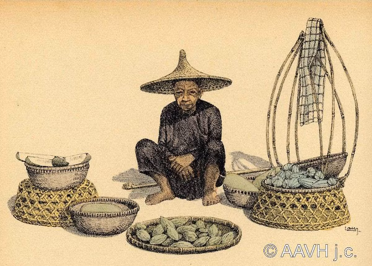 Cụ bà bán trái bông gòn.