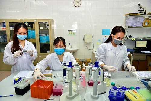 Các tiêu chí này được kiểm định độc lập tại Viện Vệ sinh Dịch tễ Trung ương, đặc biệt bộ kit được đánh giá trên các mẫu bệnh phẩm của bệnh nhân, với 5 loại thiết bị phổ biến ở các cơ sở y tế đều cho kết quả chính xác tin cậy tại tất cả các thiết bị và tất cả các lần thử nghiệm. Viện Vệ sinh Dịch tễ Trung ương đã khẳng định, bộ sinh phẩm được khuyến cáo sử dụng để phát hiện COVID-19.