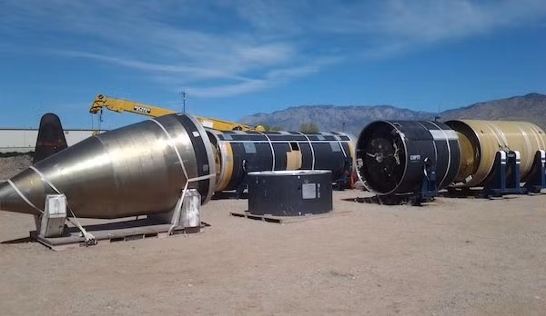 Bộ Quốc phòng Mỹ tại thời điểm tháng 10/1987 đã quyết định sẽ chế tạo 25 đoàn tàu tên lửa Peacekeeper để triển khai tại 10 nhà ga nhằm chuẩn bị sẵn sàng cho tình huống xấu nhất.