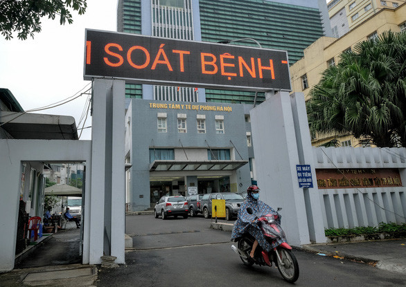 Vu bat Giam doc CDC Ha Noi: Khoi to them 2 Truong phong