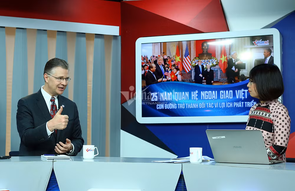 My phan doi viec can thiep vao hoat dong khai thac dau khi o Bien Dong-Hinh-2