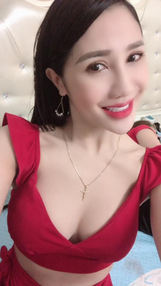 Bước đầu, Công an xác định, khi biết khách có nhu cầu mua dâm, Cao Thị Ninh điều các gái mại dâm từ các quán karaoke đến khách sạn Phú Hưng bán dâm cho khách với giá từ 3 triệu đến 5 triệu đồng/lần. 