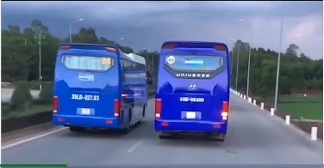 Nhung vu o to, container “ngang duong” xe uu tien gay phan no