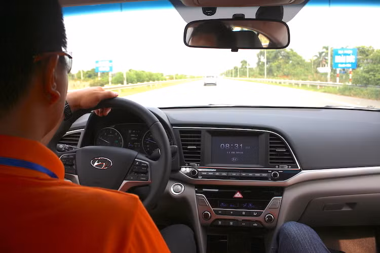 Dù có chiều dài chỉ 155 km, nhưng hành trình của cuộc thi tiết kiệm nhiên liệu đã được vạch sẵn để người tham gia có thể trải nghiệm Elantra 2016 trên nhiều điều kiện địa hình khác nhau, cũng như có mức tiêu thụ nhiên liệu "chuẩn" nhất với thực tế.