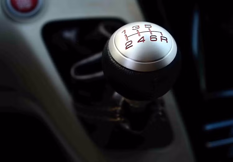 Để làm mát cho động cơ, Bisimoto đã sử dụng một két tản nhiệt Sparco cực lớn. Mọi chiếc Odyssey đều được bán ra với hộp số tự động, tuy nhiên Bisimoto đã tìm cách chuyển chiếc xe sang số sàn bằng cách sử dụng hộp số 6 cấp từ Acura TL Type S.