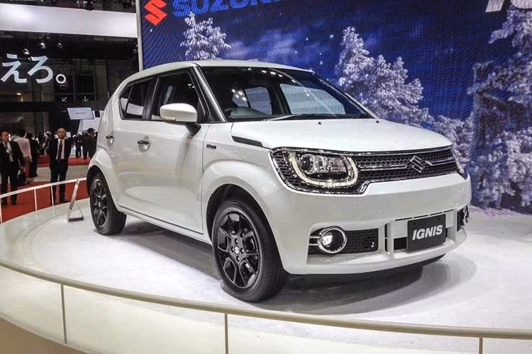Tại Nhật, Suzuki Ignis sử dụng hệ động lực Mild Hybrid với máy xăng K12C Dualjet 4 xy-lanh, dung tích 1,2 lít và hộp số biến thiên vô cấp CVT cho công suất tối đa 91 mã lực và mô-men xoắn cực đại 118 Nm. Xe có 2 phiên bản hệ dẫn động là cầu sau hoặc 4 bánh, và được bán với mức giá khởi điểm chỉ 1,3824 triệu Yên tại Nhật (tương đương 253 triệu đồng).