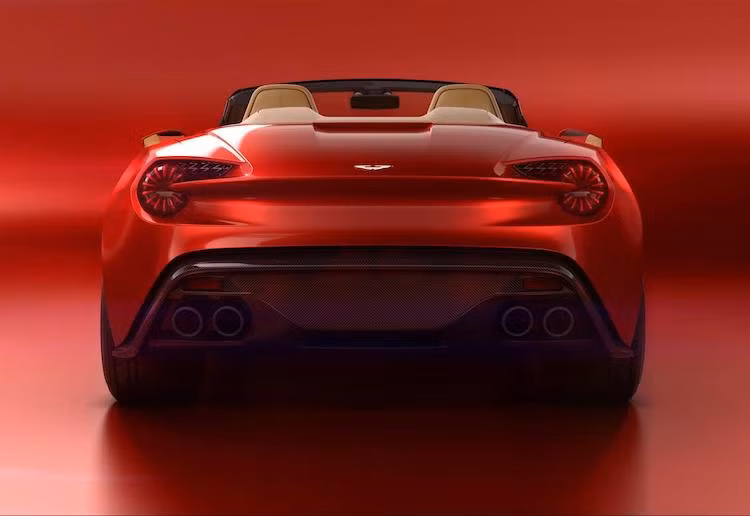 Phần đuôi của xe sở hữu cặp đèn hậu LED hiện đại giống như siêu xe "chạy trường" Vulcan, kèm theo 4 ống xả kép thể thao. Điểm khác biệt lớn nhất giữa Vanquish Zagato Volante so với bản coupe đó là vòm mái với 2 gò nổi và các ô cửa kính đặc trưng Zagato đã bị cắt bỏ, khiến chiếc xe chỉ còn mang dấu ấn Zagato ở lưới tản nhiệt với vân chữ Z.