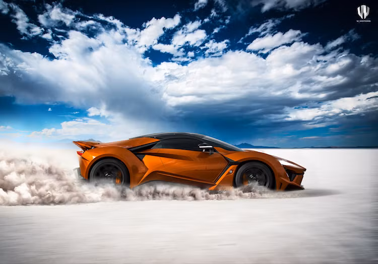 Giống như Lykan Hypersport, chiếc xe cũng được trang bị động cơ 6 xi-lanh nằm ngang tăng áp kép với dung tích 4.0l của Porsche, nhưng đã được chỉnh sửa bởi hãng độ nổi tiếng RUF.