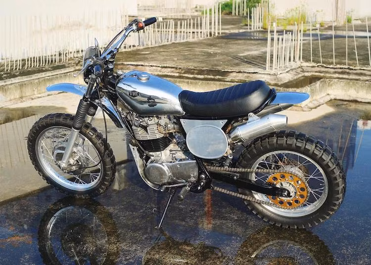 Nhận ra các lỗi phát sinh trong quá trình thử nghiệm, biker này đã một lần nữa "dọn kỹ" lại chiếc xe để có thể cho ra phiên bản cuối cùng như trong bài viết. Từng bộ phận của chiếc xe đã được anh đem tới các cửa hàng gia công, sơn, xi, đánh bóng và sau đó kiểm tra từng ngóc ngách để cho ra đời một bản độ hoàn hảo nhất có thể.