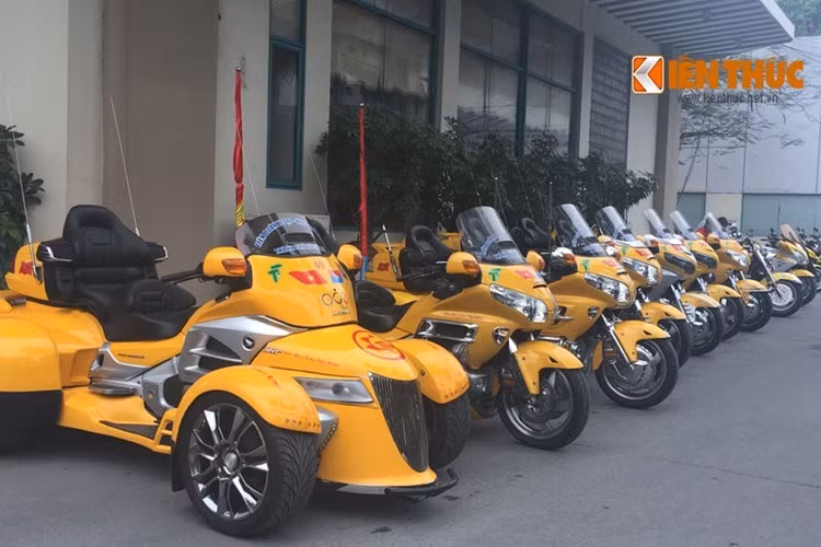 Có lịch sử ngắn hơn CLB môtô thể thao Hà Nội, tuy nhiên CLB môtô Thành phố Hồ Chí Minh cũng đã hoạt động được hơn 20 năm. Giống như CLB môtô thể thao Hà Nội, CLB môtô TP HCM cũng đã có nhiều đóng góp trong các hoạt động văn hoá, thể thao, xã hội... của thành phố cũng như hoạt động thể thao, văn hoá trên cả nước.