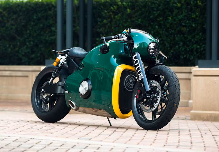 Vào năm 2014, Lotus đã nhờ nhà thiết kế Daniel Simon tạo ra "hình hài" của một chiếc siêu môtô mới. Dù chỉ có những bản vẽ 3D dựng bằng máy tính, nhưng chiếc xe này đã có một tên gọi siêu môtô Lotus C-01. Ở thời điểm đó, ngoài việc công bố những bức hình kỹ thuật số của chiếc xe, Lotus gần như không đề cập tới việc sản xuất C-01. Chính vì vậy, không ai nghĩ rằng hãng sẽ sản xuất hàng loạt chiếc môtô này.