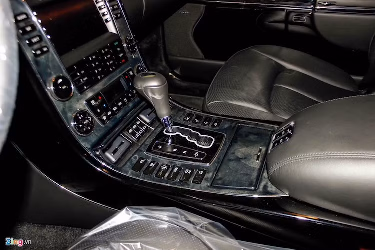 Hộp số tự động 5 cấp được xem là loại hộp số tiên tiến nhất ở thời điểm bấy giờ.