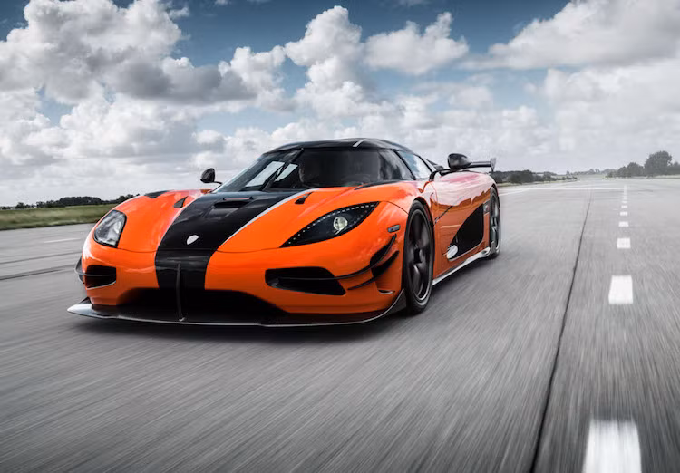 Chỉ có số lượng sản xuất đúng 1 chiếc duy nhất trên toàn Thế giới, Agera XS sẽ được trưng bày và sau đó giao tới tay chủ nhân tại tuần lễ hội xe Monterey từ 15 tới 21/8/2016.