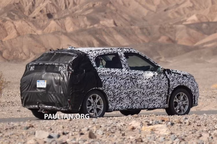 Trên chiếc XR-PHEV II, Mitsubishi đã trang bị cho chiếc xe động cơ xăng tăng áp 1.1l 98 mã lực kèm hệ thống hybrid plug-in và khối pin 14 kWh, giúp xe đạt tổng công suất 160 mã lực. Nhiều khả năng hệ động lực này sẽ xuất hiện trên Outlander Sport thế hệ mới, bên cạnh các động cơ xăng như thế hệ hiện nay nhưng được cải tiến lại.