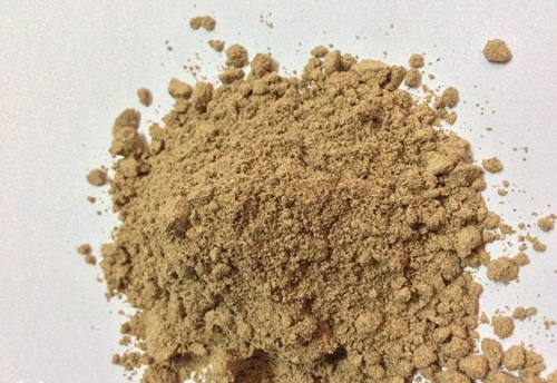 Nó được sử dụng để điều trị nhiều chứng bệnh như liệt dương, di tinh, và tiểu đêm. Tổ bọ ngựa được thu hoạch và chế biến thành bột, sau đó được sử dụng trong các bài thuốc cổ truyền. (Ảnh: Tạp chí Sức Khỏe Cộng Đồng)