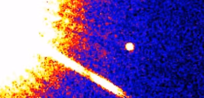 Gliese 229 B dường như không hoàn toàn phù hợp với định nghĩa về sao lùn nâu - những vật thể có khối lượng gấp 13-80 lần Sao Mộc, không đủ lớn để trở thành ngôi sao, nhưng cũng không nhỏ như các hành tinh. Tín hiệu ánh sáng từ Gliese 229 B quá mờ nhạt so với một sao lùn nâu nặng gấp 70 lần Sao Mộc, gây ra nhiều câu hỏi về bản chất của vật thể này.(Ảnh:AAS Nova)