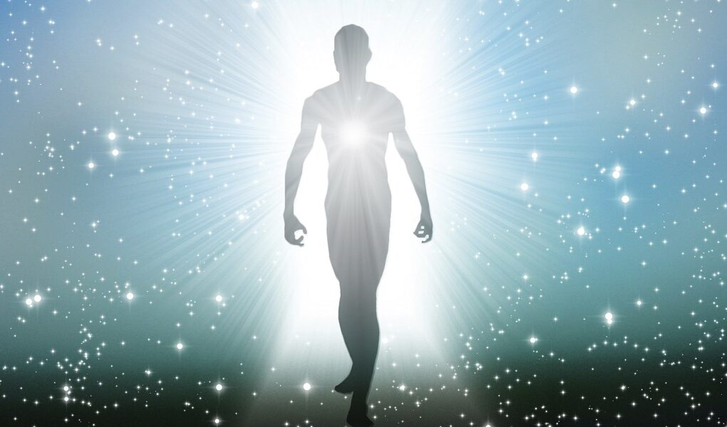 Dù quan niệm về nơi trú ngụ của linh hồn sau khi chết có khác nhau, nhưng điểm chung là niềm tin vào sự tồn tại của một thế giới khác sau khi rời bỏ cuộc sống này. Điều này không chỉ phản ánh sự tò mò của con người về cái chết mà còn là niềm hy vọng về một cuộc sống vĩnh hằng.(Ảnh: EndoftheMatter)