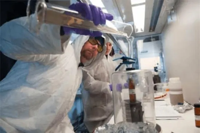 Phát hiện này đã gây chấn động vì nó cho thấy loài sinh vật này có thể tồn tại nhờ một phản ứng hóa học đặc biệt, không cần oxy. (Ảnh: DNVN)