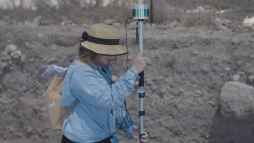 Dữ liệu Lidar có thể được kết hợp với các công nghệ khác như Hệ thống Thông tin Địa lý (GIS) để tạo ra các mô hình kỹ thuật số toàn diện về các địa điểm khảo cổ. Điều này hỗ trợ việc bảo tồn và giải thích di sản văn hóa một cách hiệu quả hơn. (Ảnh: GIM International)