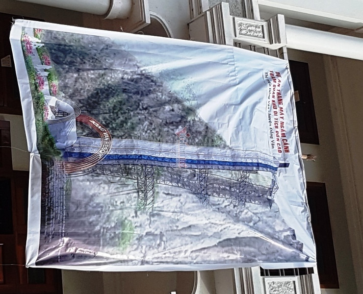 Ha Giang: Thang may 102 tang giua pho co Dong Van-Hinh-4