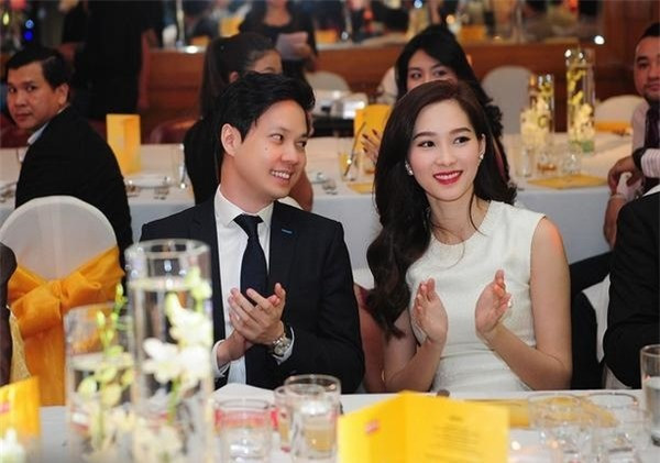 9 cap doi Vbiz co tuong phu the khong lech 1 li, cap so 5 nhu anh em mot nha-Hinh-31