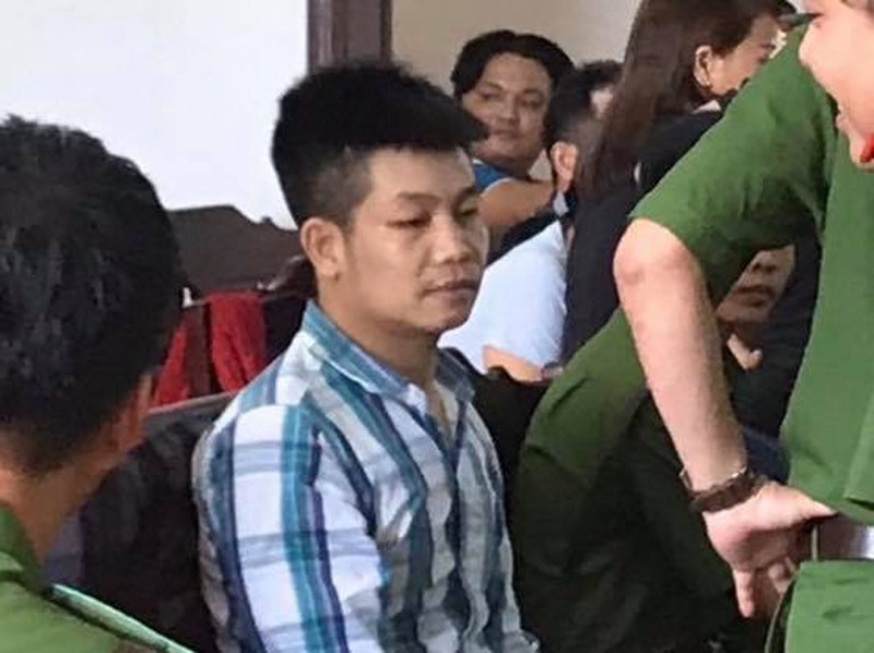 Ngày 25/10, TAND tỉnh Đồng Nai xử sơ thẩm, tuyên phạt bị cáo Cao Anh Tú (SN 1988) 20 năm tù về tội giết người. Nạn nhân thiệt mạng là anh Nguyễn Văn Hoàng. (Ảnh: Plo)