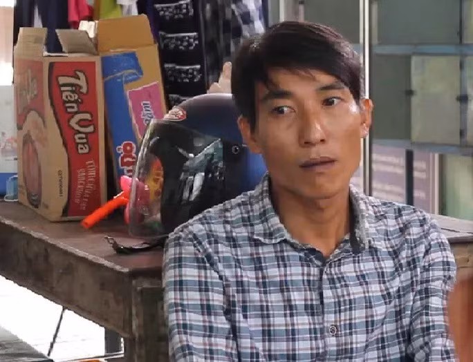 Đến ngày 29/9, cơ quan CSĐT công an huyện Tân Châu đã ra quyết định khởi tố vụ án, khởi tố bị can đối với Phạm Chí Linh để điều tra làm rõ tội cố ý gây thương tích.