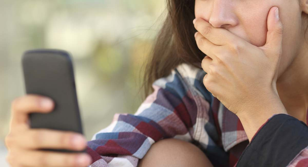 Thế nhưng, ngay sau đó, Kuykendall nhận được một cuộc điện thoại nói rằng họ biết được mật mã của hệ thống an ninh mới cho ngôi nhà của cô. Điều này khiến Kuykendall hoảng sợ.