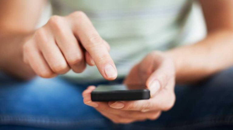 Kuykendall kể rằng: "Người gọi điện tới nói chúng tôi sẽ chết. Họ ghét và sẽ giết chúng tôi".