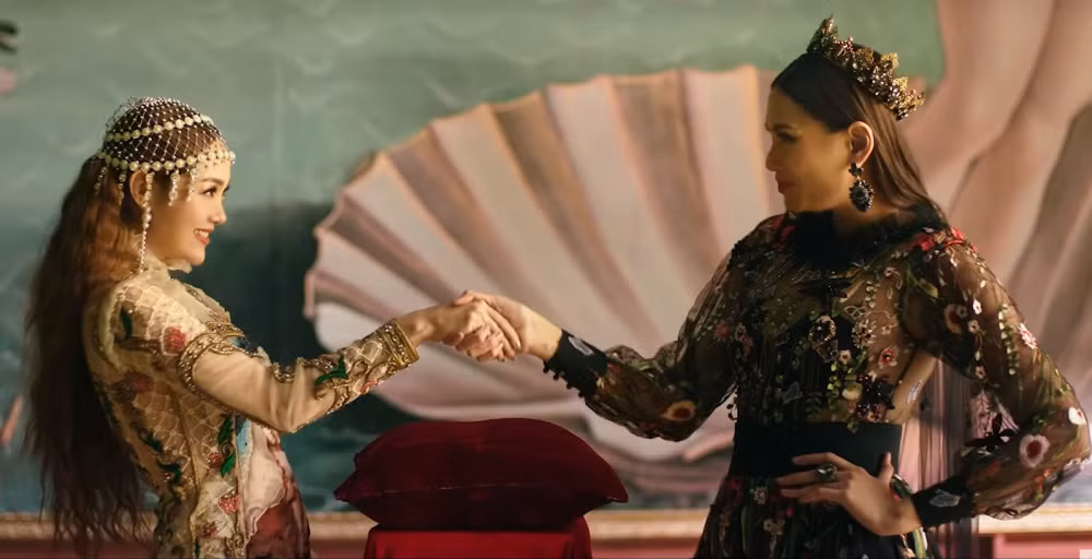 Minh Hang, Hoang Yen cung nhau 