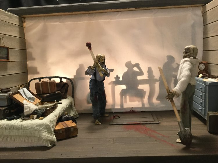 Mục đích gây án của gia đình Bender là giết khách trọ để lấy những đồ đạc, của cải giá trị của nạn nhân.