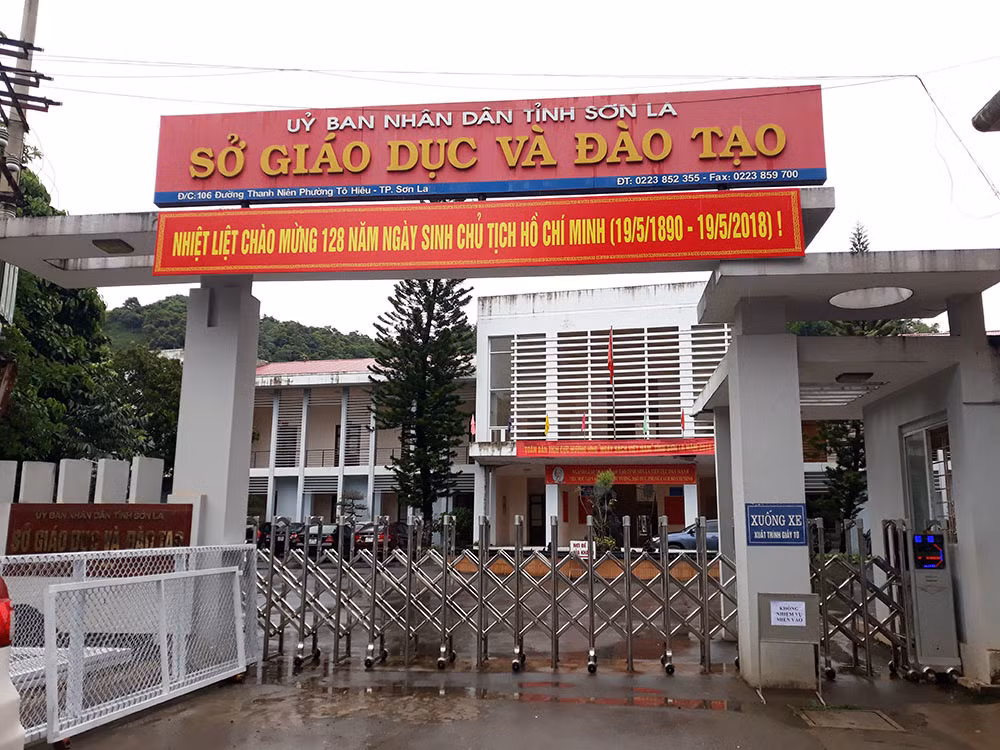 Co nen cong khai thi sinh duoc nang diem o Hoa Binh, Son La, Ha Giang?