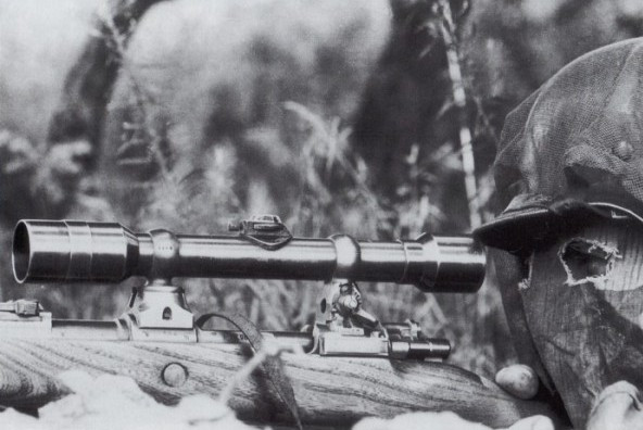 Trong nhiều lần làm nhiệm vụ, Hetzenauer bị thương nhưng không nghiêm trọng.